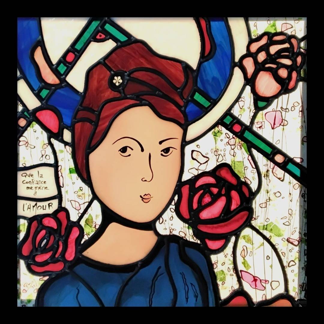 ste thérèse de Lisieux vitrail traditionnel